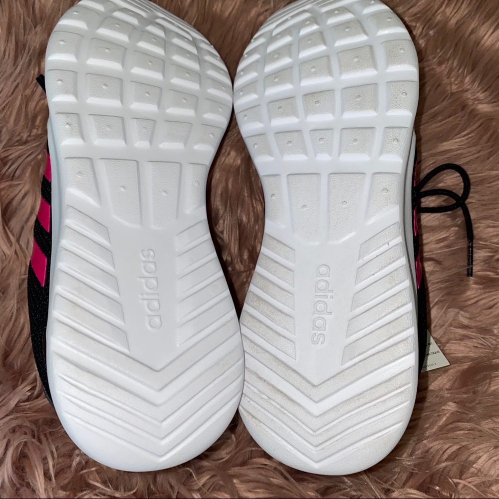 Adidas tennis shoes - Picture 5 of 6